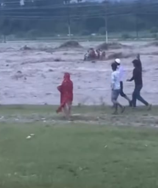 विकासनगर में तबाही, 3 की मौत, कई लापता