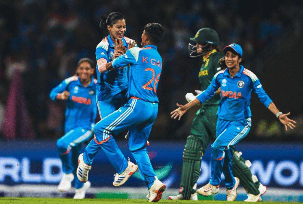 भारतीय महिला क्रिकेट टीम ने रचा इतिहास