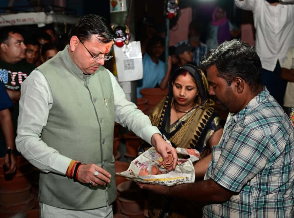 खटीमा में ‘स्वदेशी अपनाओ अभियान’ से आत्मनिर्भर भारत की राह हुई और मजबूत