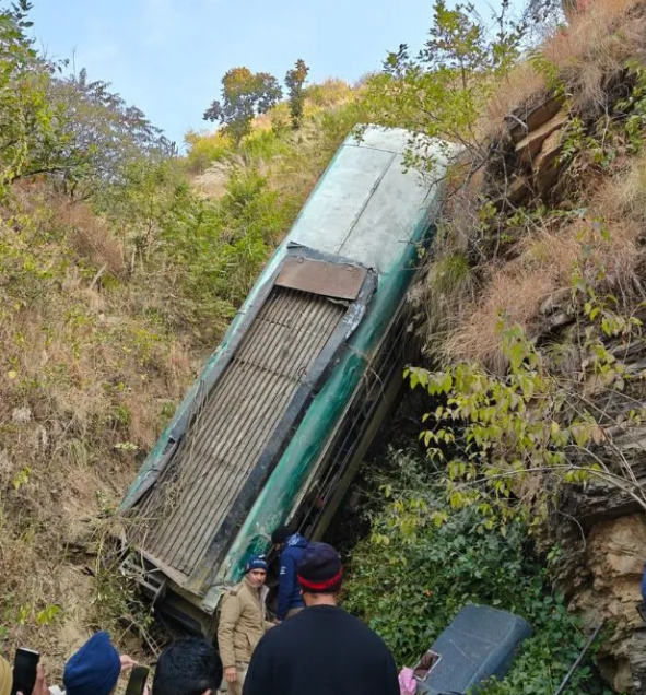 अल्मोड़ा बस हादसा